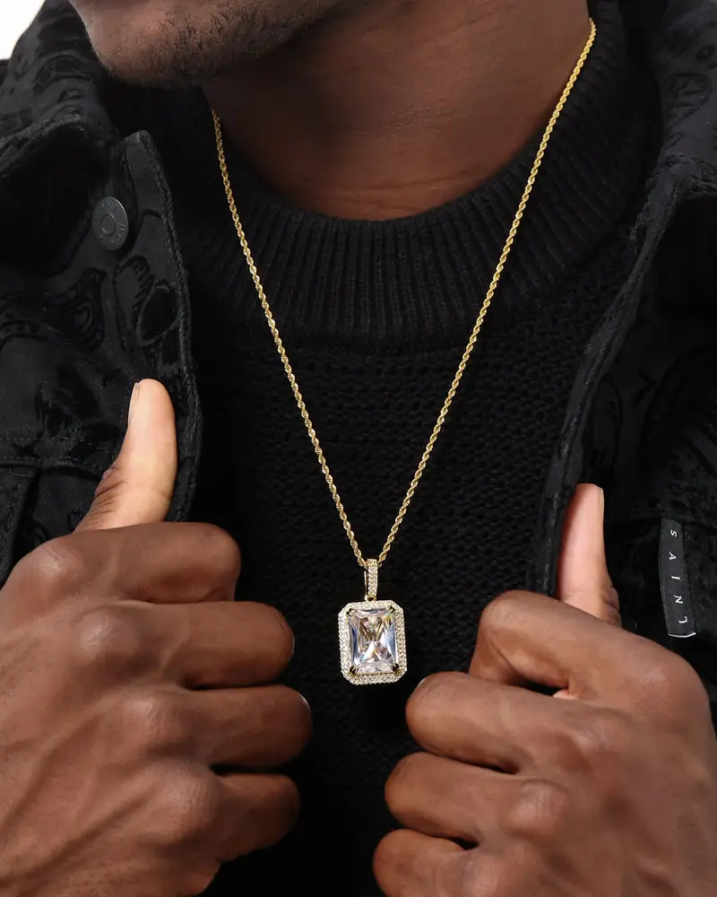 Saint Morta Iced Jewelled Pendant Iced Gold 1