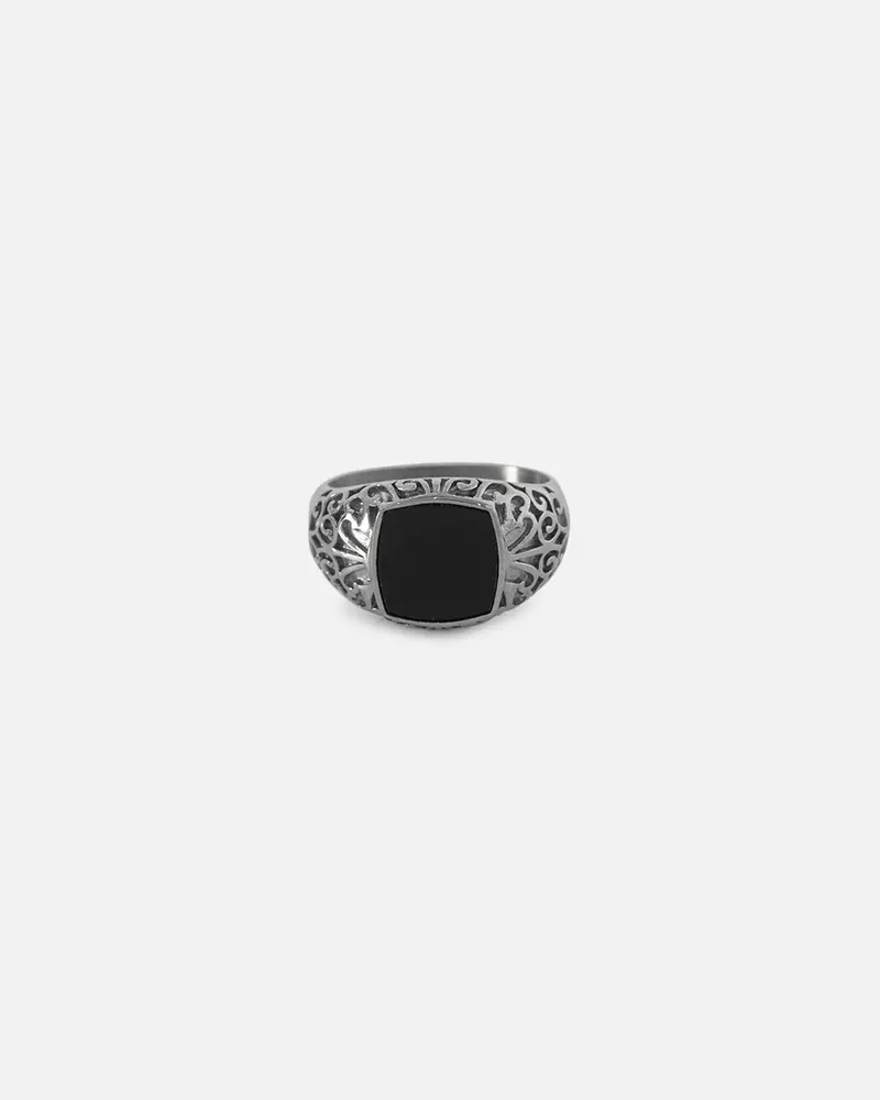 Saint Morta Onyx Square Ring White Gold 1