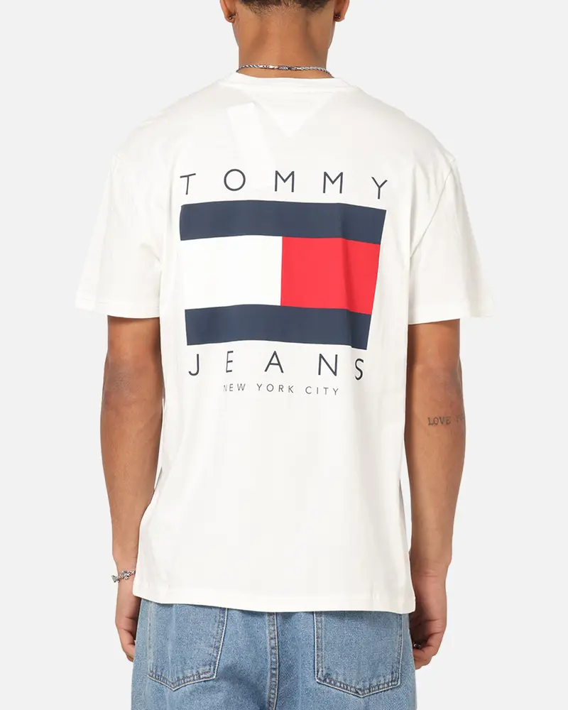 Tommy Jeans Regular Flag Graphic T-Shirt Ecru 1