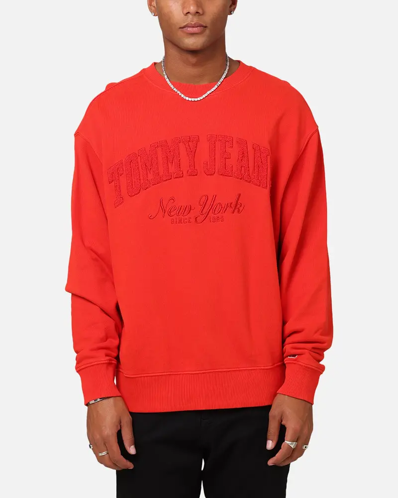 Tommy Jeans Relaxed Vintage Varsity Crewneck Red Hot 1