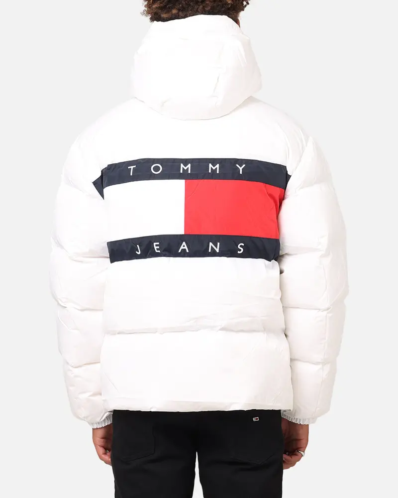Tommy Jeans Tjm Flag Back Puffer Jacket White 1