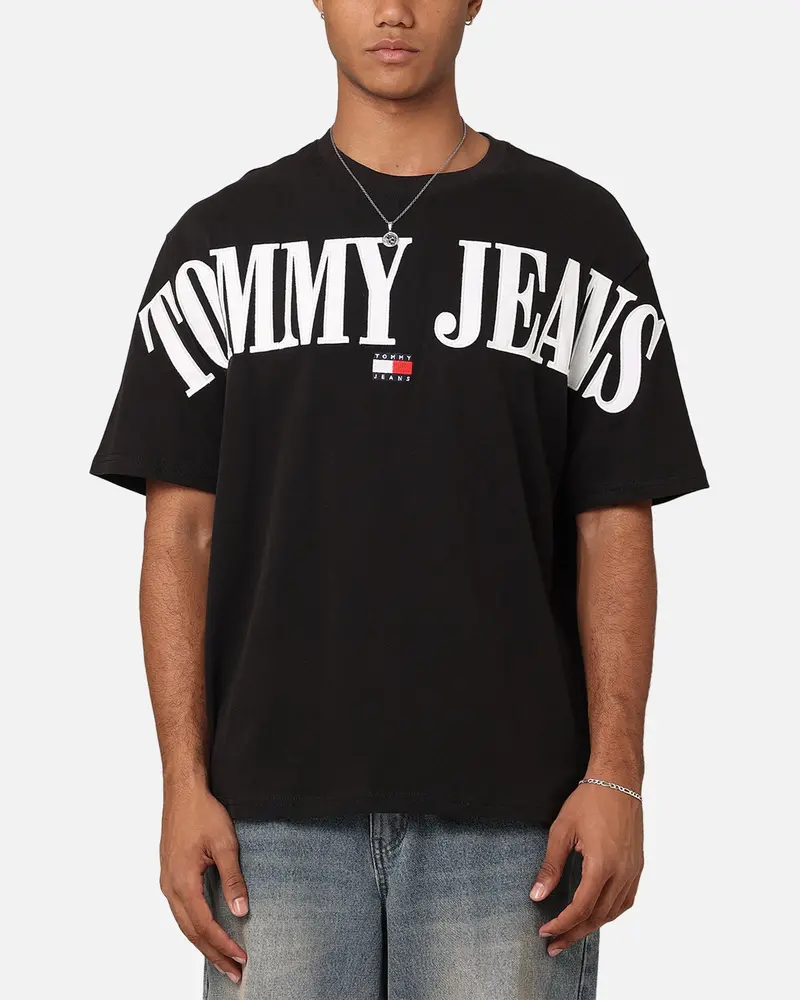 Tommy Jeans Tjm Ovz Badge Tj T-Shirt Black 1
