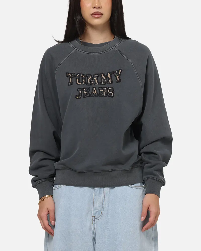 Tommy Jeans Women's Tjw Boxy Leopard Varsity Crewneck Black 1