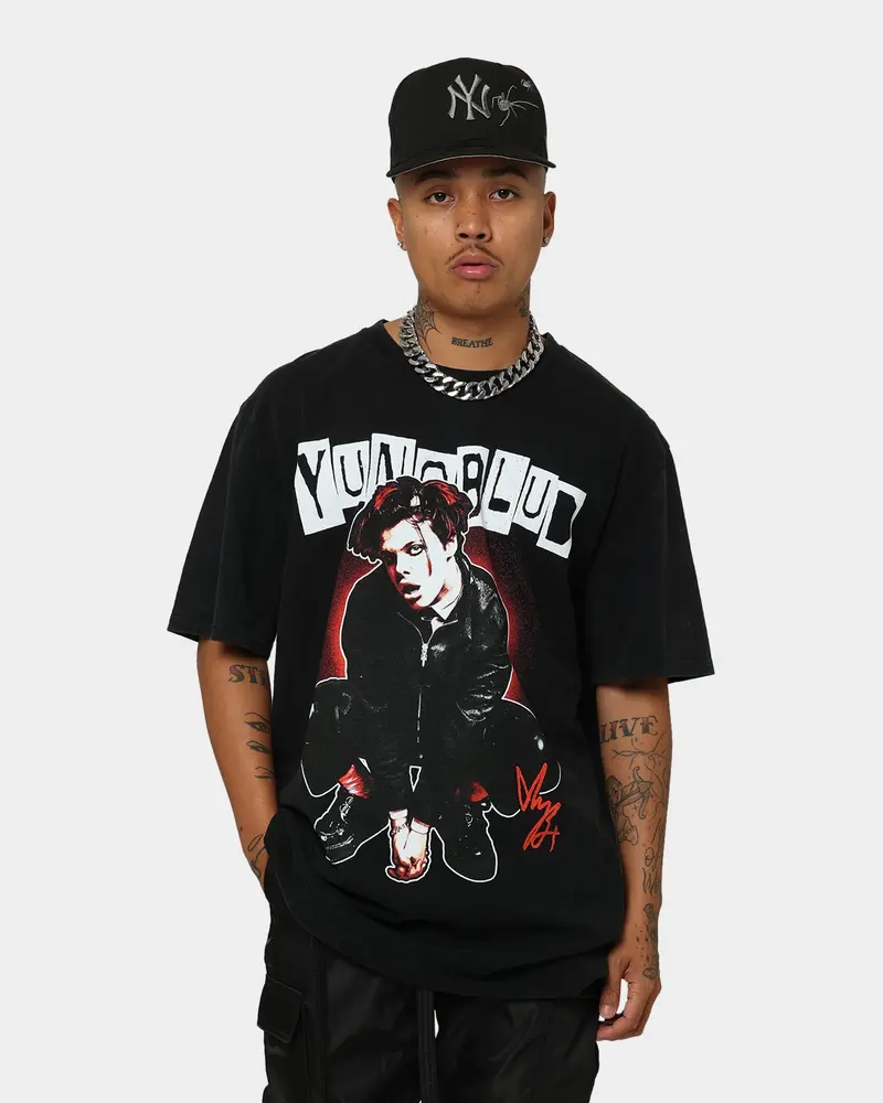 Yungblud Sitting Life On Mars Tour Vintage T-Shirt Washed Black 1